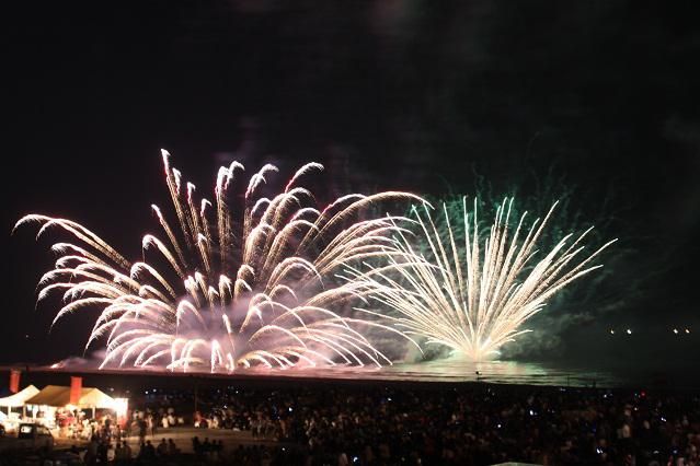 遊佐町民花火大会 ゆざ町夕日まつり 第二夜 イベント やまがた庄内観光サイト 山形県庄内エリアの観光 旅行情報