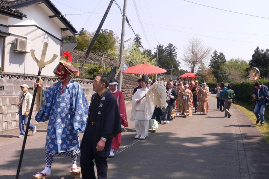 鳥海山大物忌神社蕨岡口ノ宮例大祭「大御幣祭」