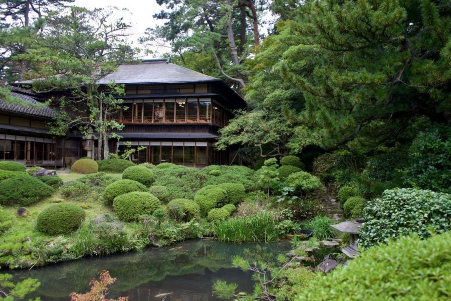 本間美術館 鶴舞園（庭園）