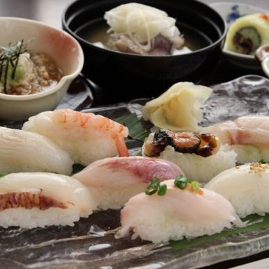 割烹食堂 伊豆菊・寿司処 武蔵