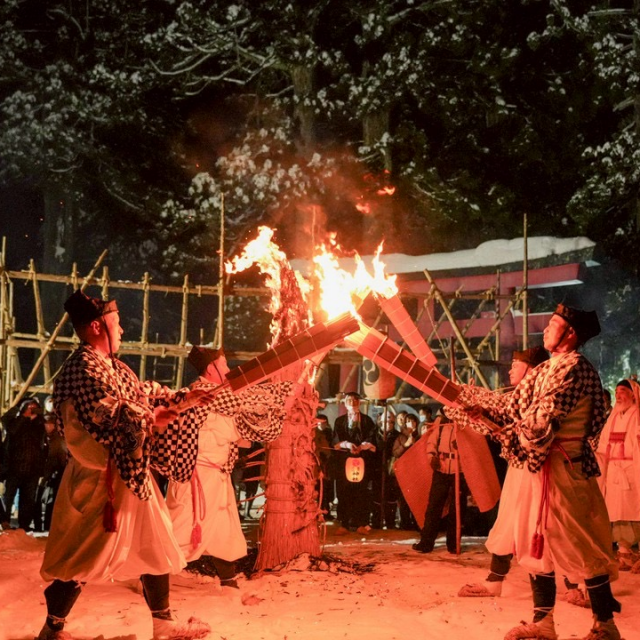 出羽三山神社 松例祭　12月31日-1月1日