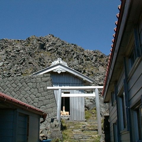 鳥海山大物忌神社　本殿