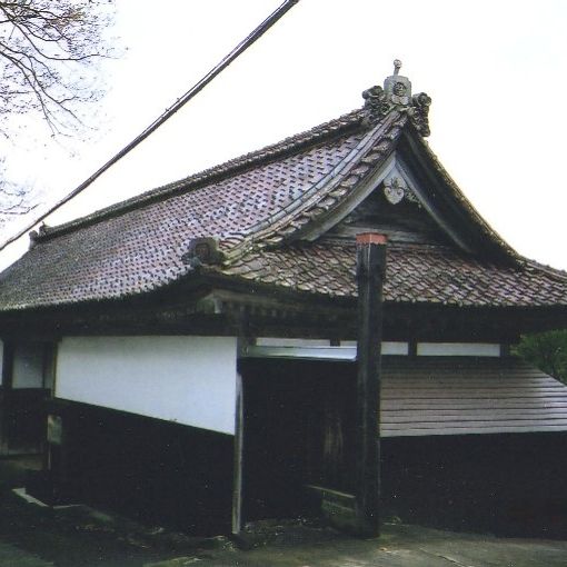 大泉坊長屋門