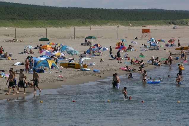 西浜海水浴場 観光スポット やまがた庄内観光サイト 山形県庄内エリアの観光 旅行情報