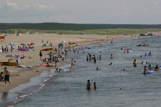 西浜海水浴場 観光スポット やまがた庄内観光サイト 山形県庄内エリアの観光 旅行情報