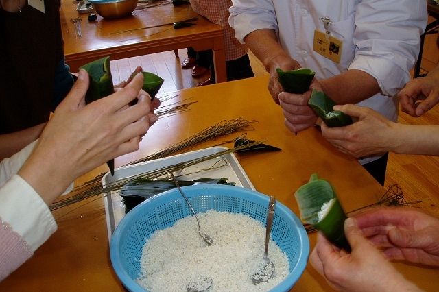 遊佐の伝統郷土食『笹巻き』づくり体験