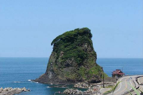 立岩