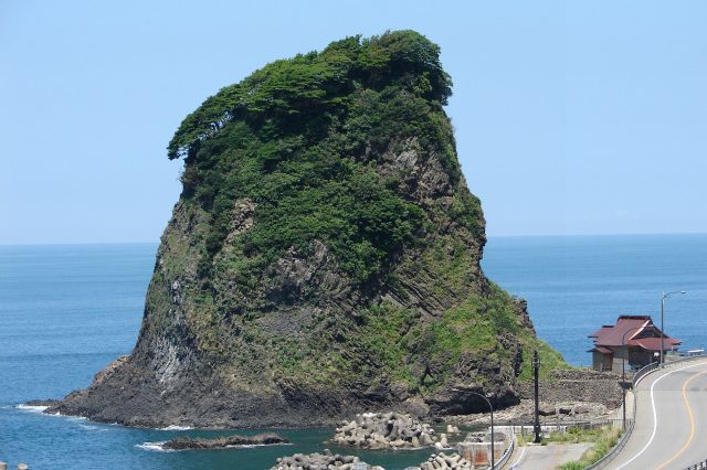 立岩