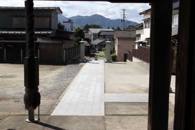 観音堂から見える金峰山