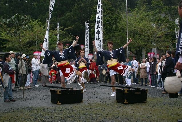 鳥海山大物忌神社吹浦口ノ宮例大祭 ・吹浦田楽奉納